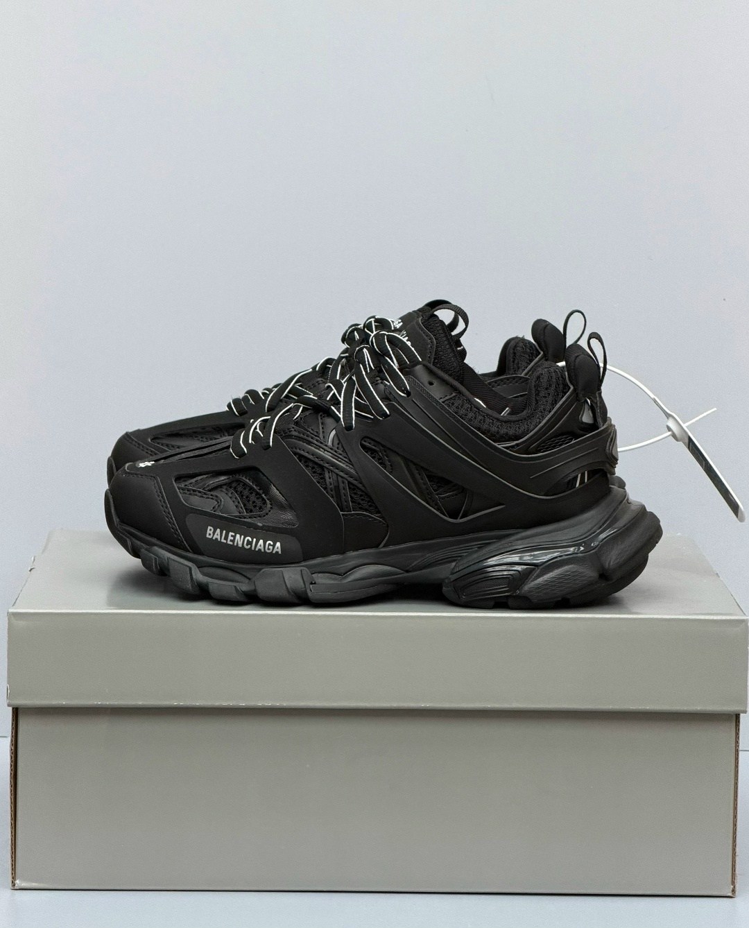 кроссовки balenciaga track sneaker черный,кроссовки balenciaga,кроссовки balenciaga track,кроссовки женские balenciaga,мужские кроссовки balenciaga track черные