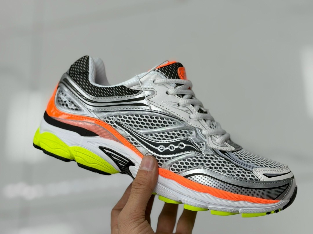 кроссовки saucony,saucony progrid triumph 4,saucony progrid omni 9,мужские кроссовки saucony,кроссовки