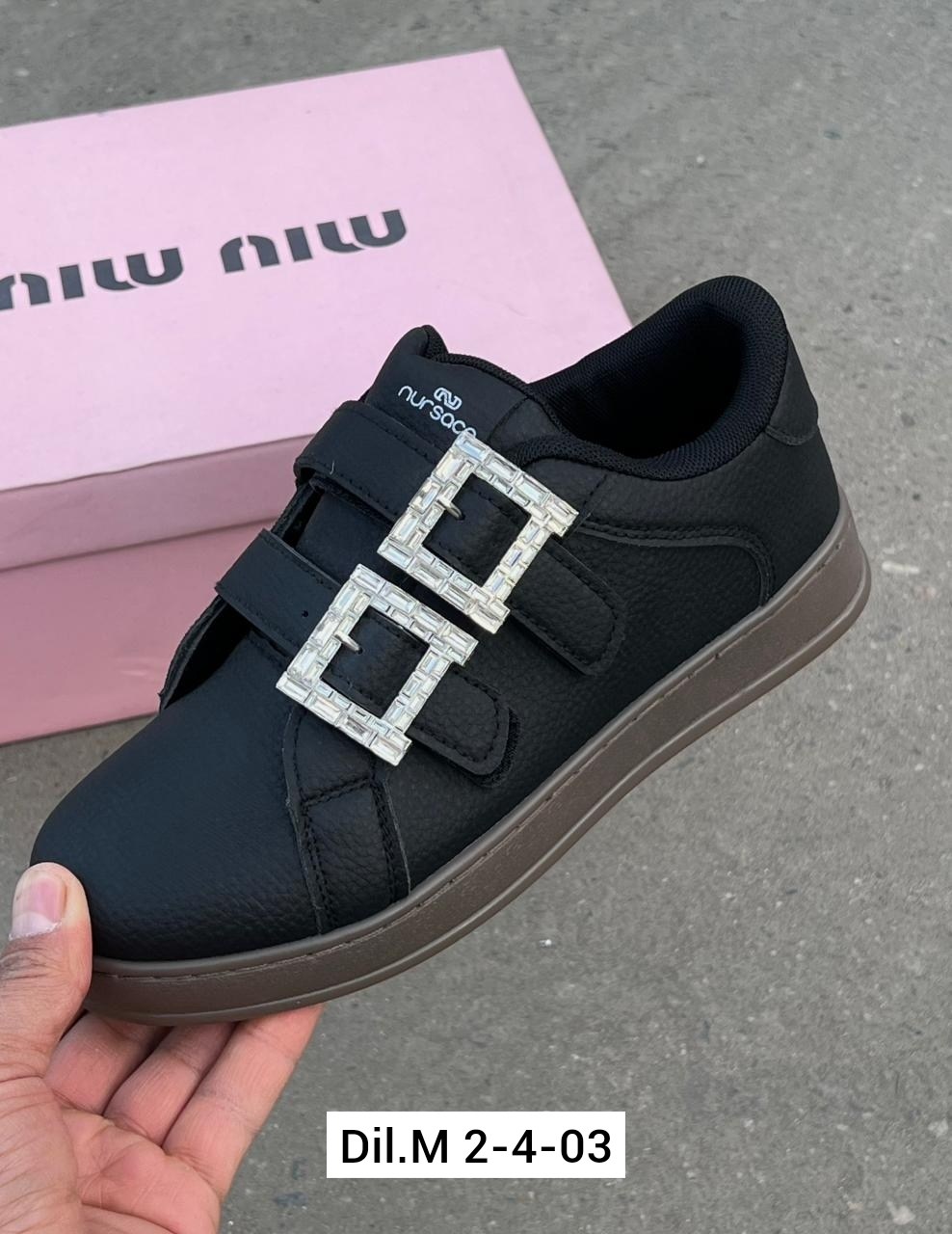 , женская,обуви,женские кроссовки,повседневная