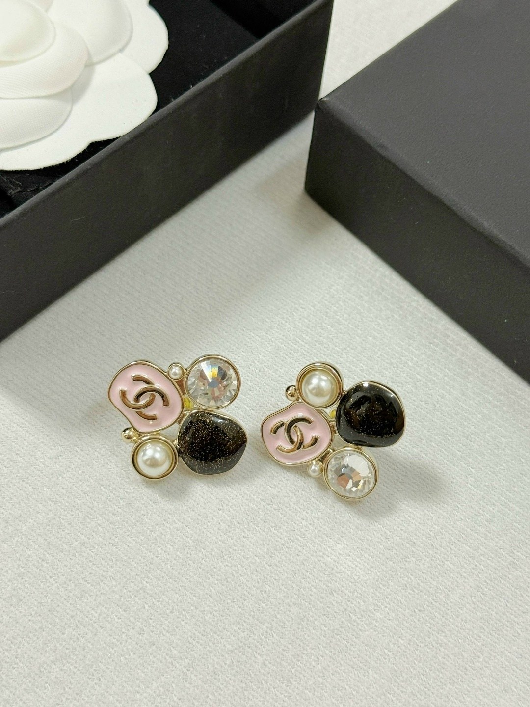 chanel серьги,серьги шанель,пусеты шанель,серьги в стиле шанель chanel natalia yarskaya,серьги шанель оригинал