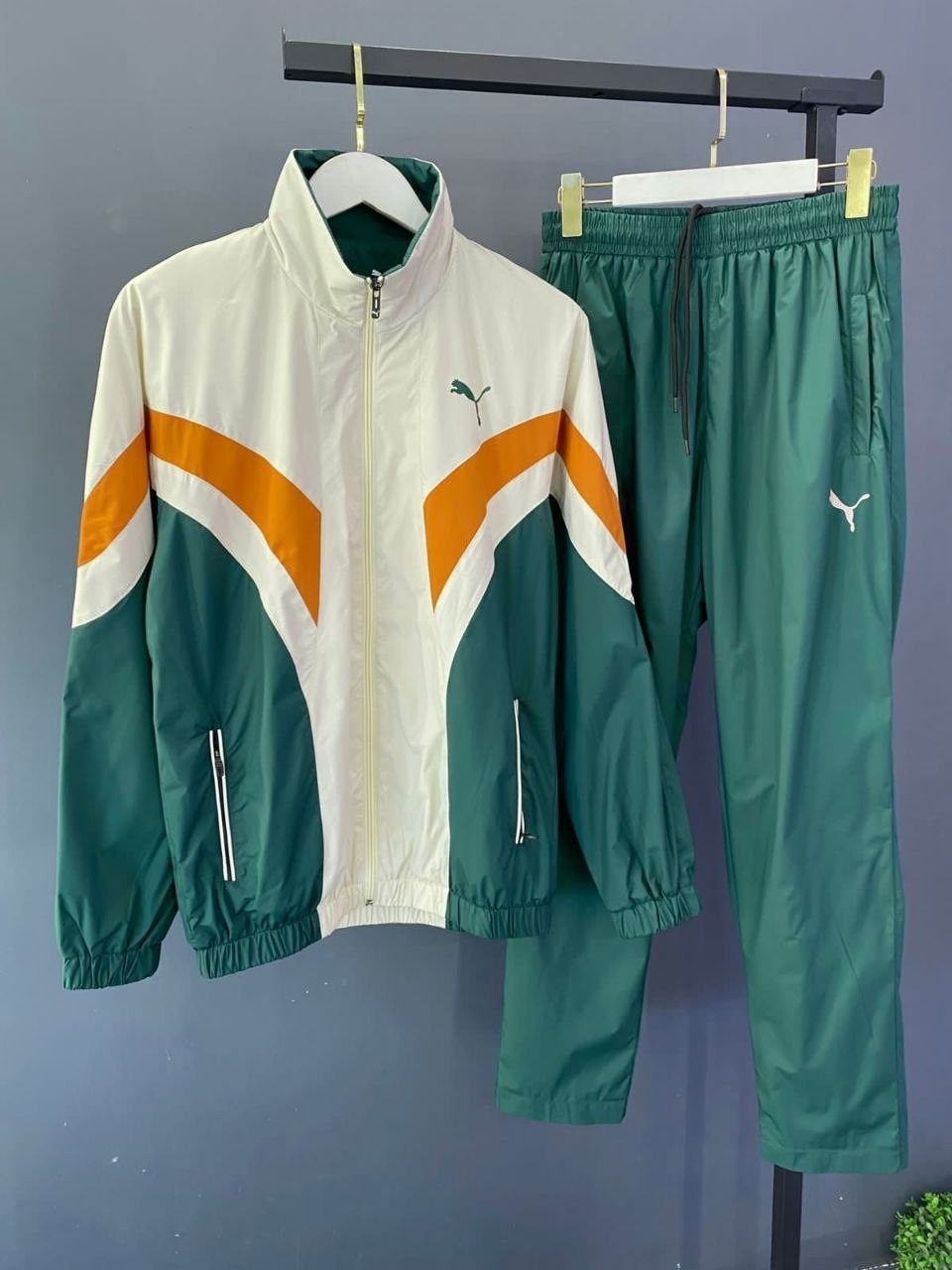 спортивные костюмы puma в стиле 90-х,puma спортивный костюм 90 х,спортивный костюм puma ретро в стиле 90х,костюм puma в стиле 90-ых,спортивный костюм puma