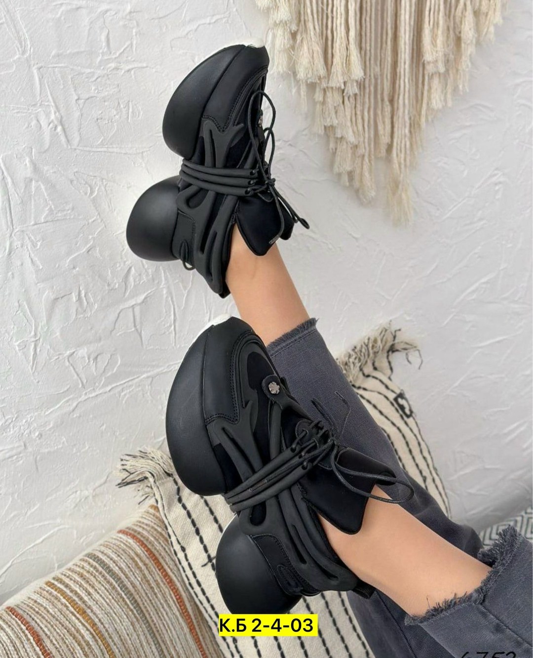 кроссовки женскиe,кроссовки,кроссовки женские черные,кроссовки ,кроссовки balmain