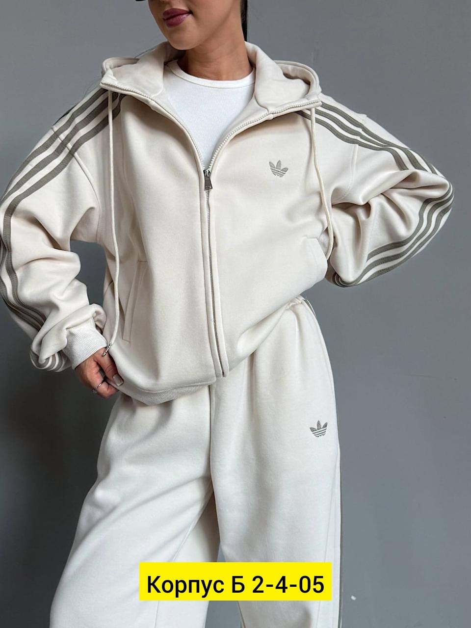 спортивный костюм адидас красный женский,адидас ориджинал женский костюм адидас,костюм спортивный женский adidas,красный женский спортивный костюм adidas,спортивный костюм адидас женский