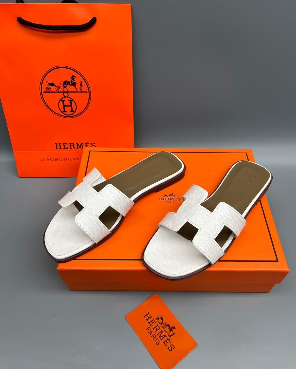 шлепки hermes женские,шлепанцы hermes,шлепанцы эрмес,шлепки hermes,шлепки hermes 2026