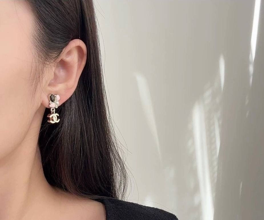 chanel серьги,серьги шанель черные,серьги шанель,женские модные серьги chanel,серьги шанель оригинал