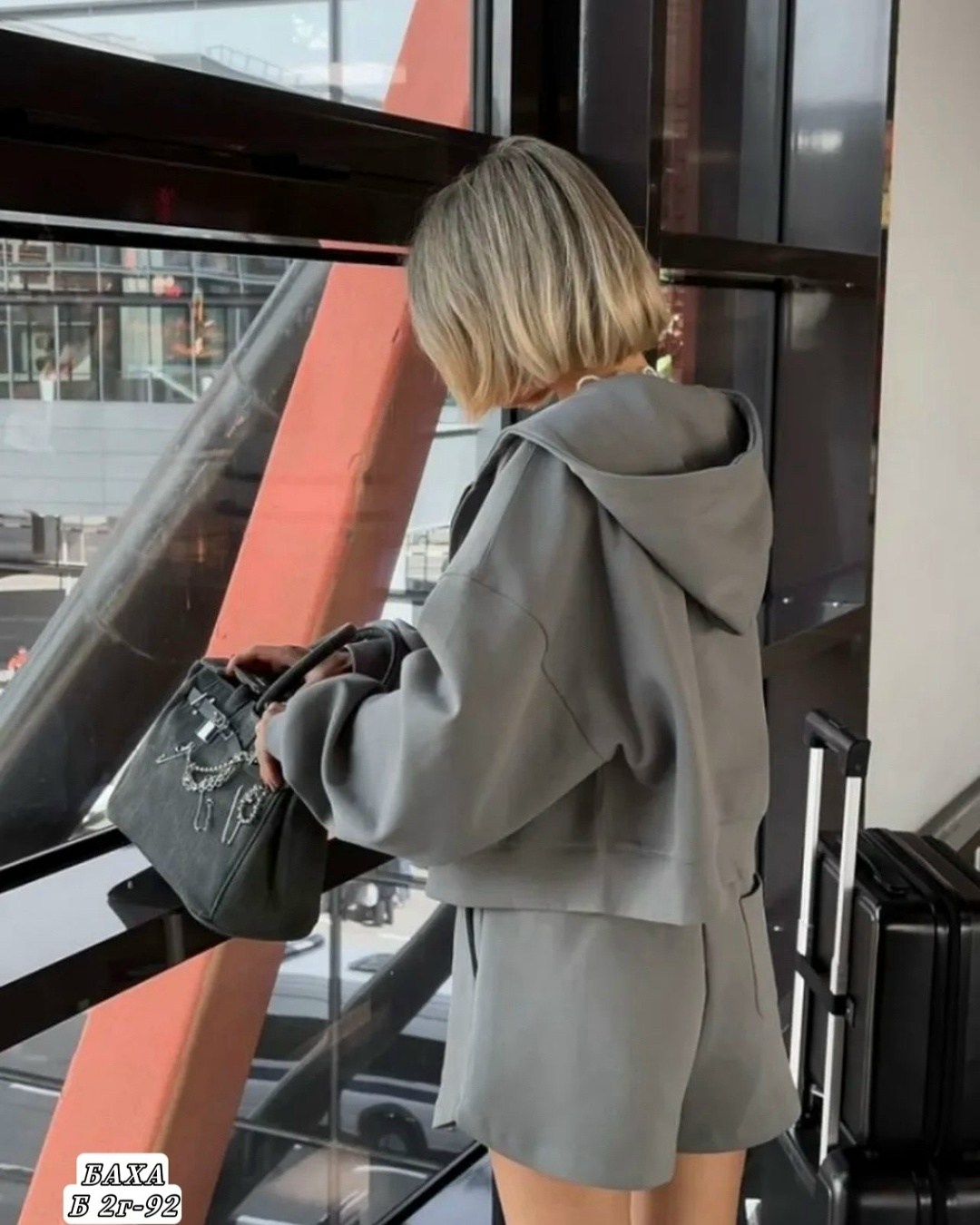 спортивные костюм с шортами,женский костюм с шортами,костюм спортивный,спортивная одежда для девушек,повседневный спортивный костюм