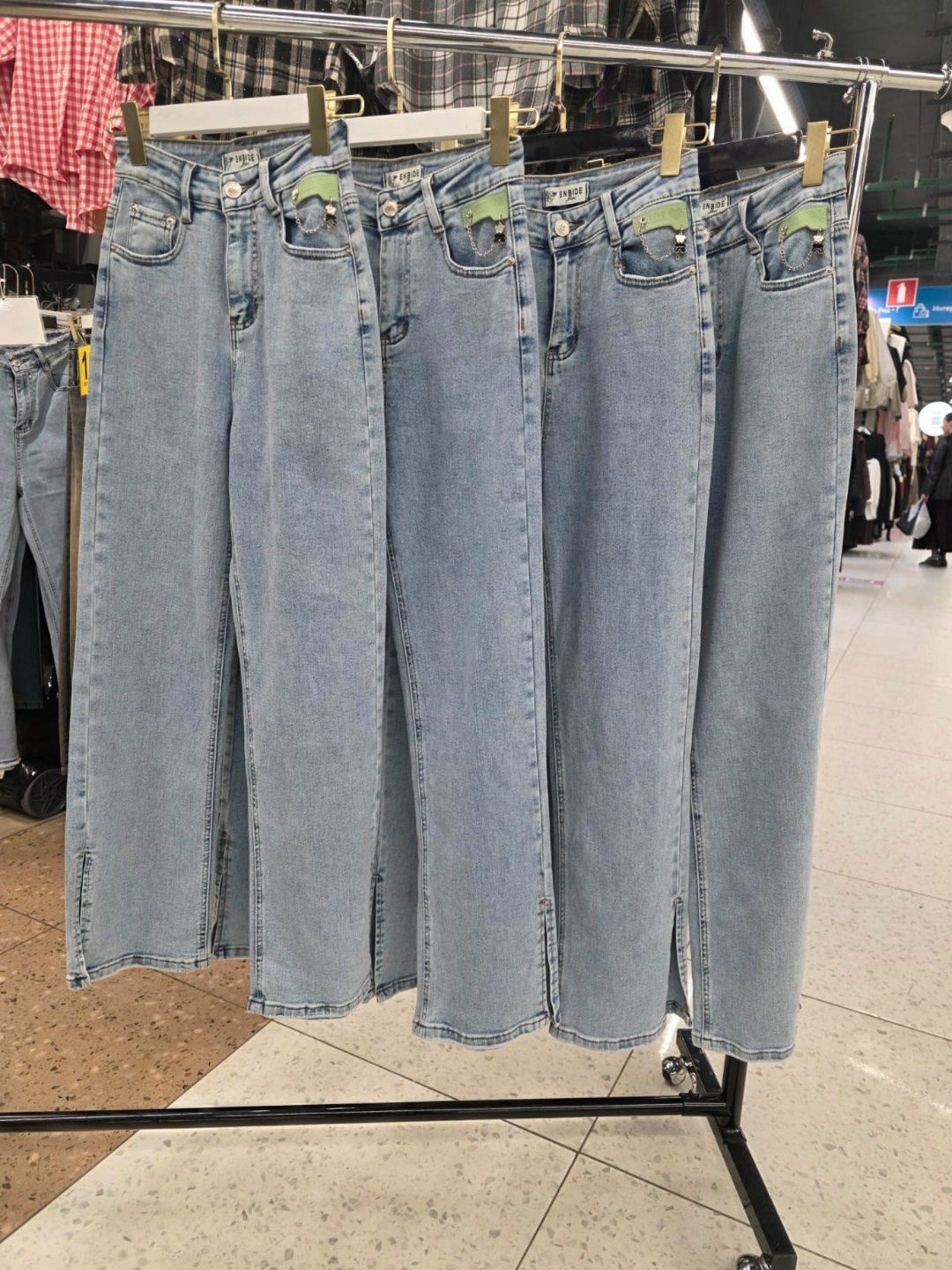 женские джинсы,брюки джинсы,джинсы широкие,джинсы женские широкие,джинсы