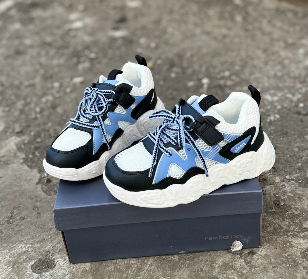 кроссовки детские,,детская спортивная  кроссовки,кроссовки мальчику,красивые универсальные детские кроссовки