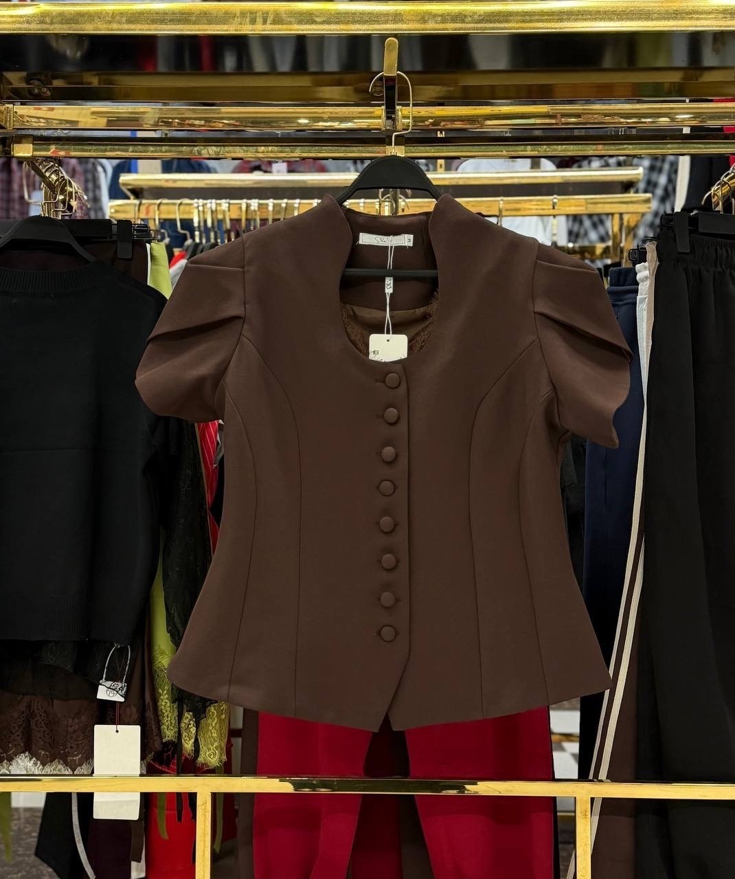 элегантные наряды,женская блузка,женские наряды,женская белая блузка