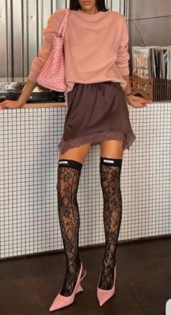 чулки кружевные,ажурные чулки,кружевные гольфы,чулки с кружевами,чулки женские