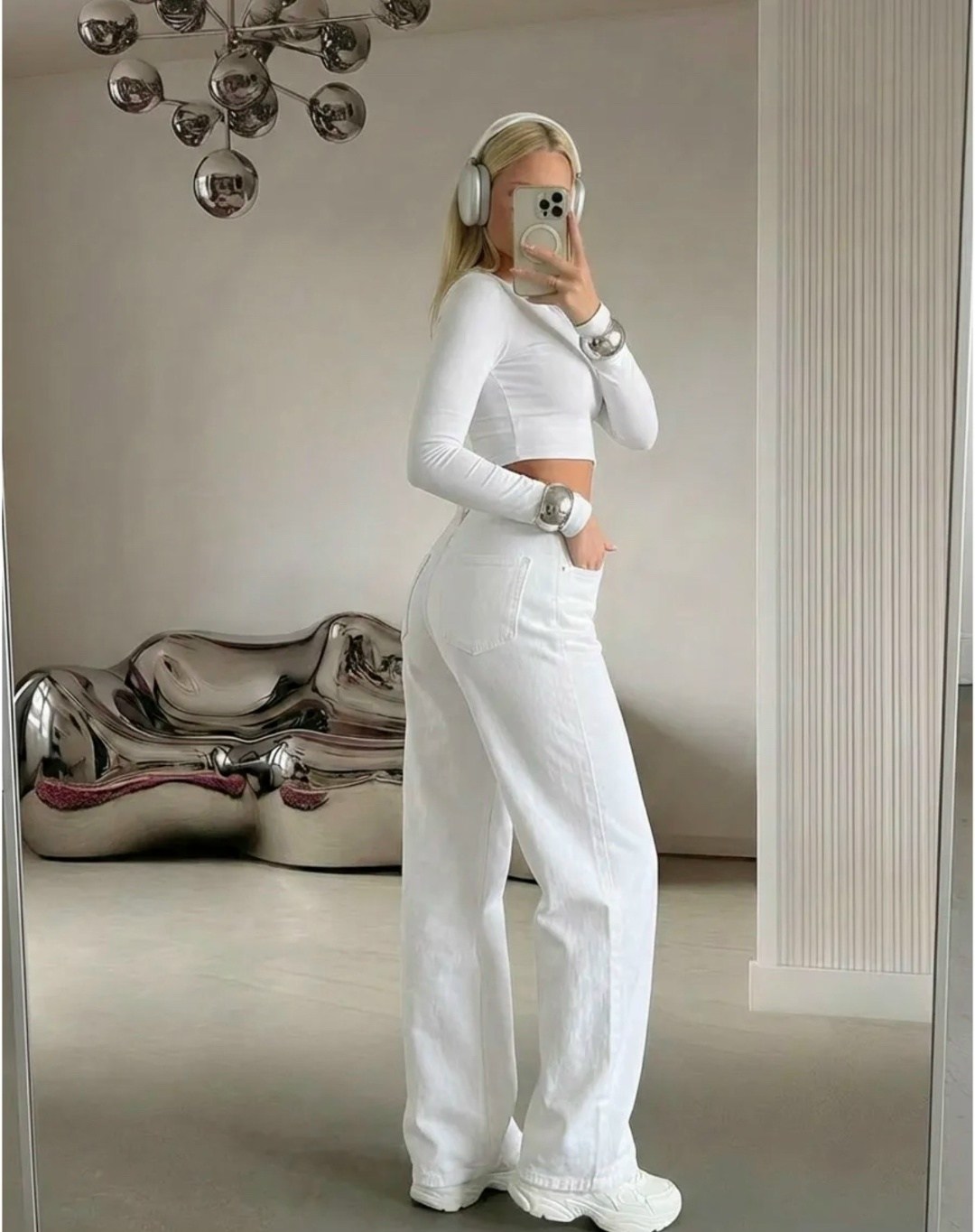 белые джинсы,джинсы женские белые,белые джинсы прямые,стильные белые джинсы,женские джинсы