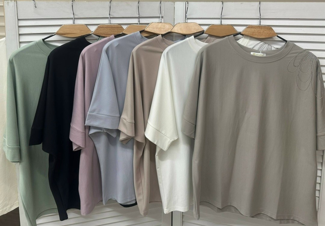 футболка со стразами,женская футболка,футболка со стразами оверсайз,женская футболка со стразами,футболки оверсайз