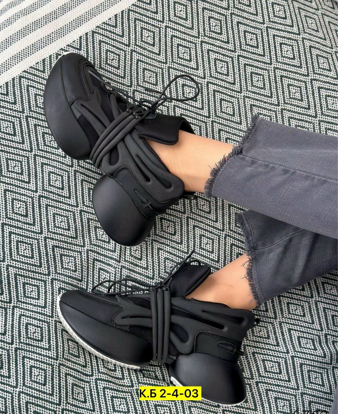 кроссовки женскиe,кроссовки,кроссовки женские черные,кроссовки ,кроссовки balmain