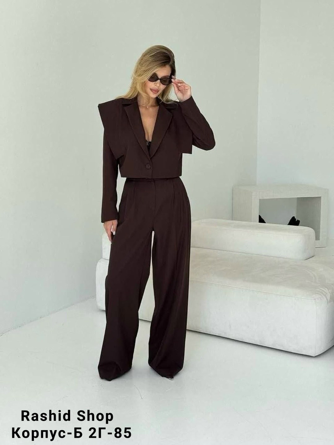 костюм брючный палаццо,брючный костюм женский,женский брючный костюм с укороченным пиджаком и брюками палаццо,костюм с брюками палаццо,женский костюм с укороченным пиджаком и брюками палаццо