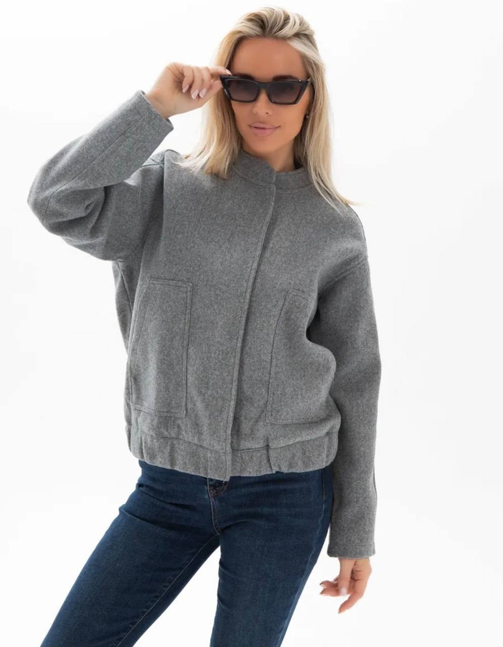 бомбер куртка оверсайз драповая kira clo,кашемировый серый бомбер,бомбер куртка шерстяной весенний оверсайз evvi,бомбер кашемировый теплый оверсайз brand habibi,бомбер женский оверсайз