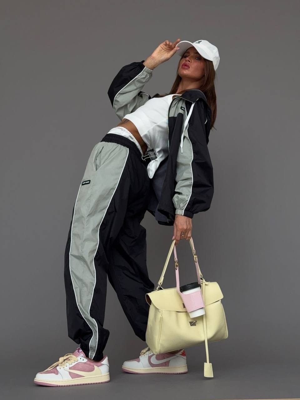 спортивные костюмы женские,спортивные костюмы,стильные спортивные костюмы,спортивный костюм для женщин