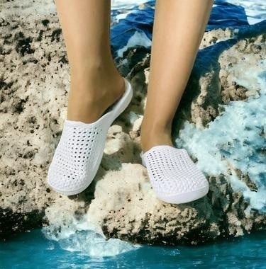 ,женские сланцы,тапки резиновые женские,шлепанцы женские,шлепанцы женские пляжные