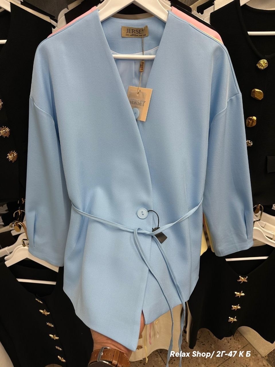 жакет,костюм с пиджаком,пиджак приталенный,пиджак женский,пиджак