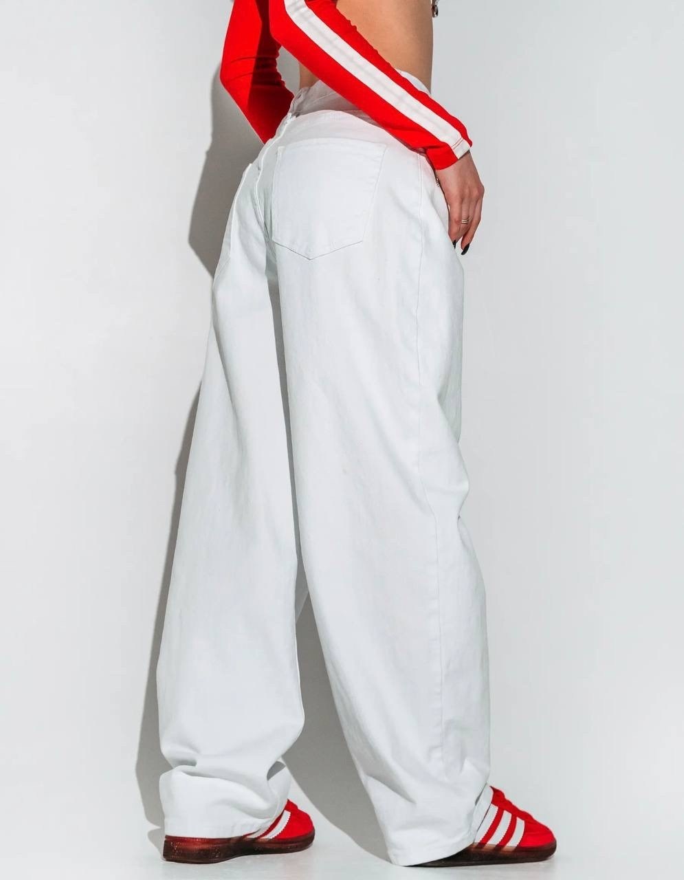 женские джинсы,белые джинсы,джинсы трубы палаццо,костюм для девушек,джинсы багги