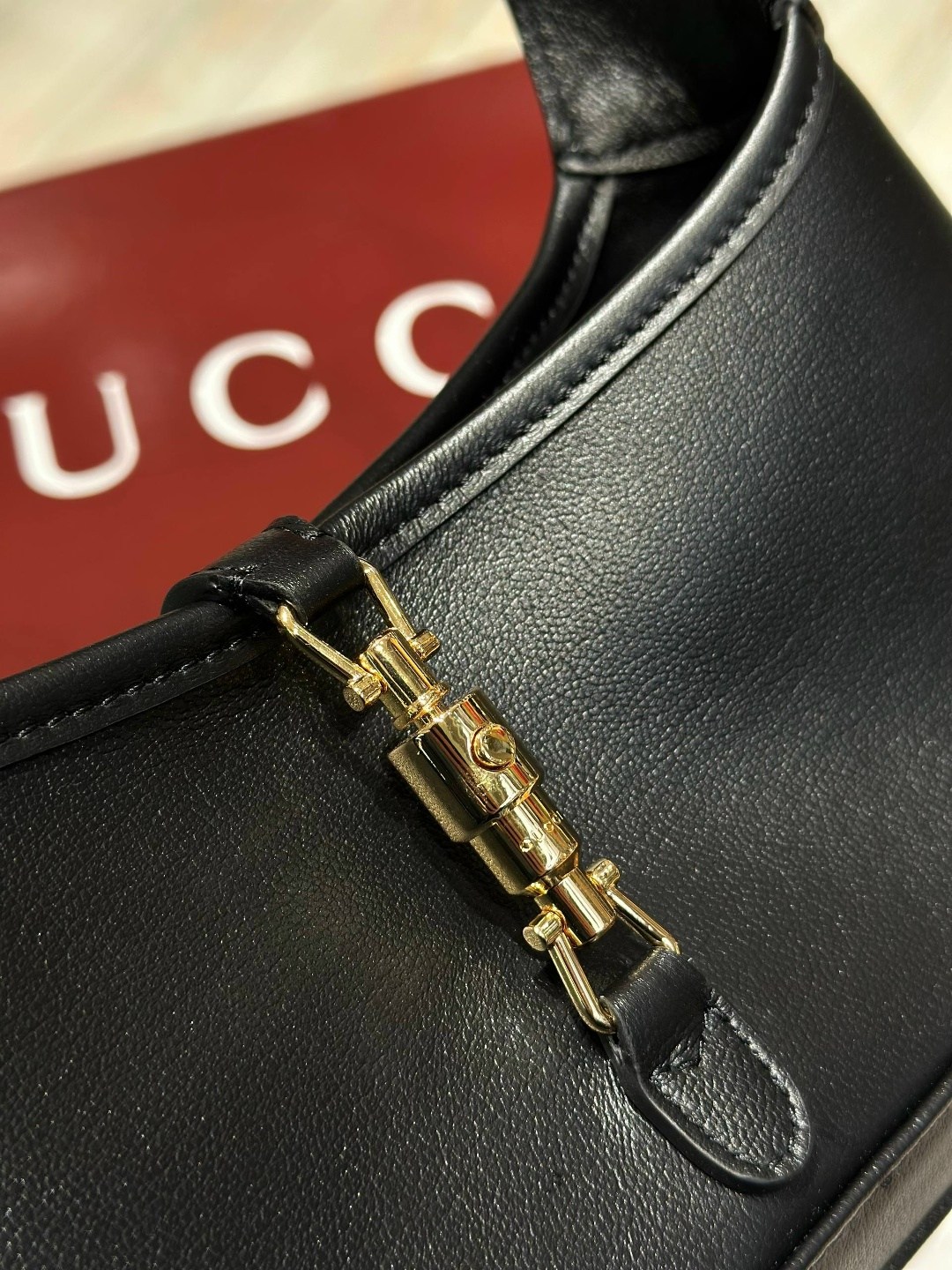 сумка gucci jackie,сумка gucci,женская сумка gucci,сумки гуччи женские,женская сумка
