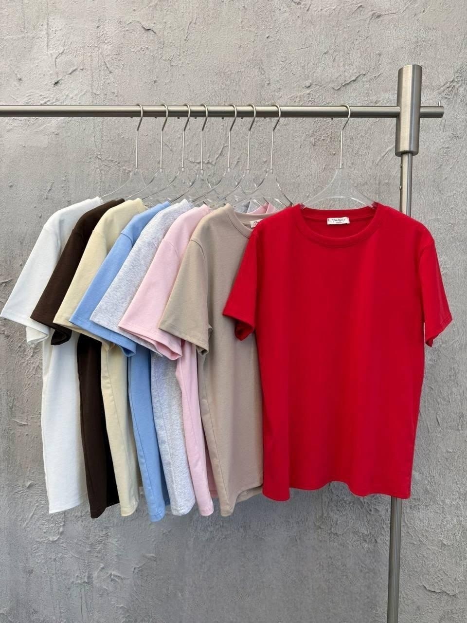 женская базовая футболка,футболка женская,футболка женская бежевая,футболки женская оверсайз,базовая футболка