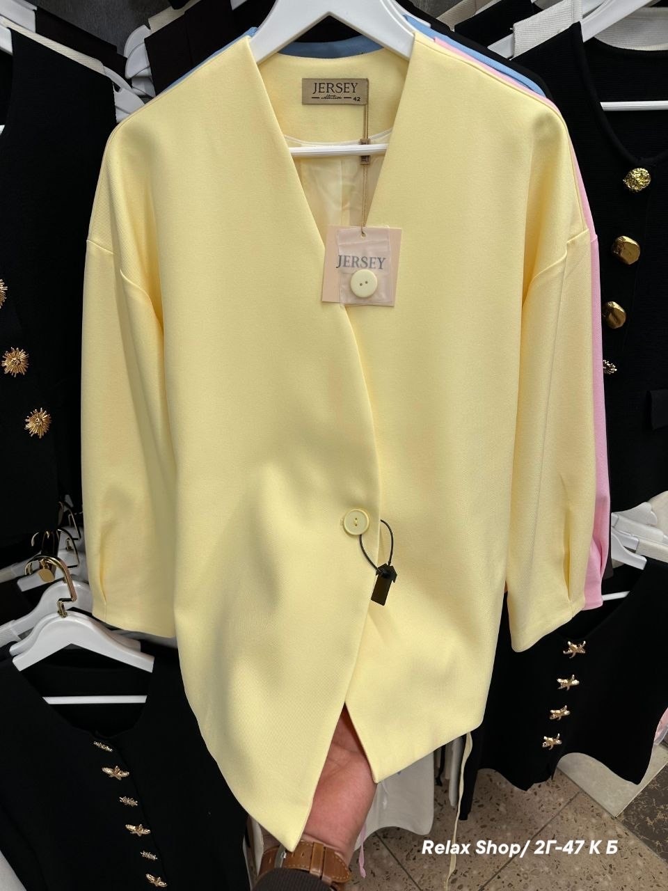 жакет,костюм с пиджаком,пиджак приталенный,пиджак женский,пиджак