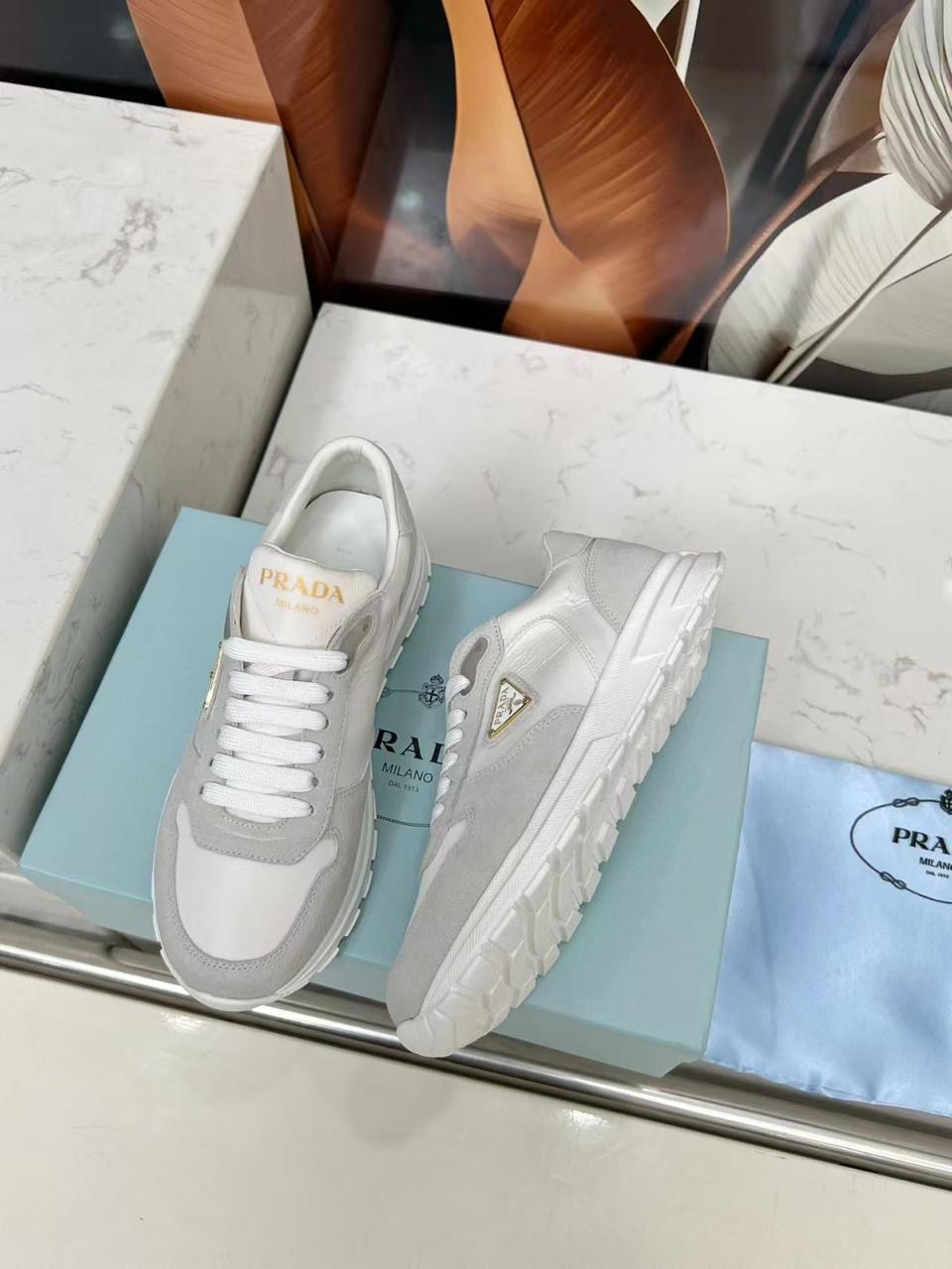 комбинированные кроссовки prada,кроссовки prada женские,,прада милано кроссовки,женские кроссовки