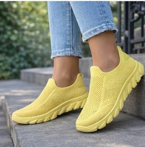 ,кроссовки женскиe,оранжевые кроссовки, спортивная,модная спортивная