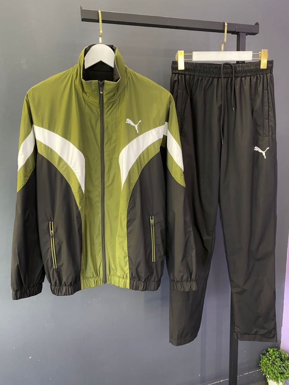 спортивные костюмы puma в стиле 90-х,puma спортивный костюм 90 х,спортивный костюм puma ретро в стиле 90х,костюм puma в стиле 90-ых,спортивный костюм puma