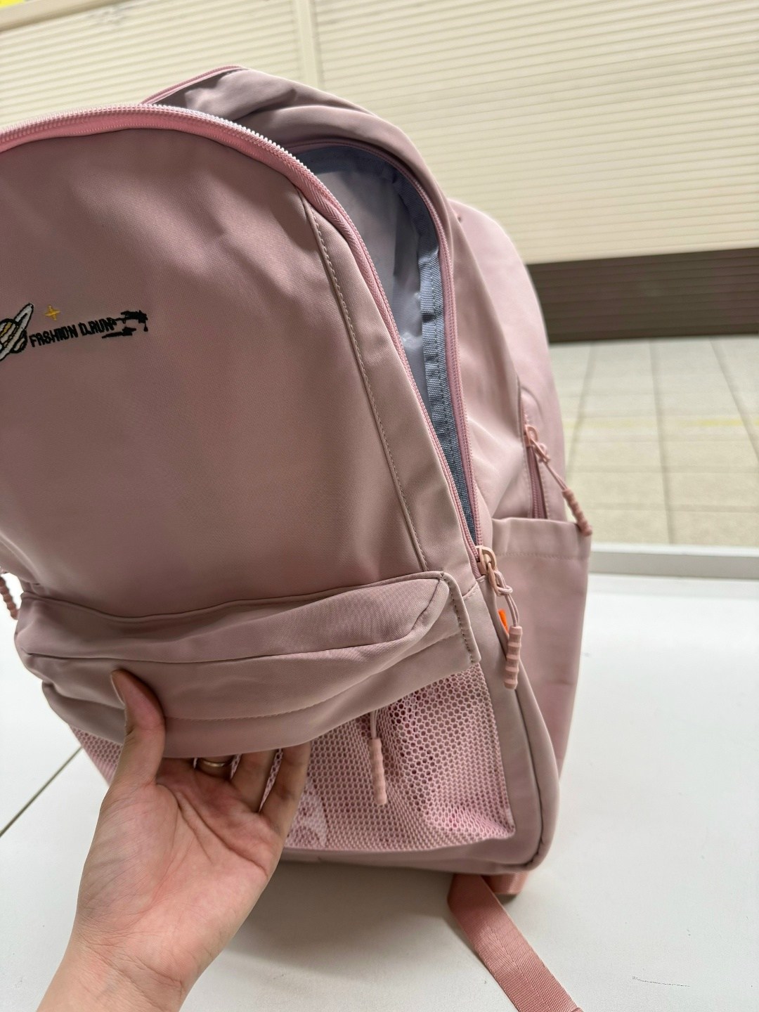 рюкзак,рюкзак молодежный,рюкзаки мужские,туристические рюкзаки,стильная рюкзак