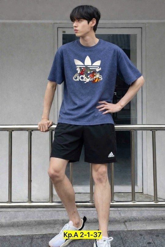 футболка микки маус,disney mickey mouse,футболка с принтом микки маус,футболка принт микки маус,футболка с микки маусом