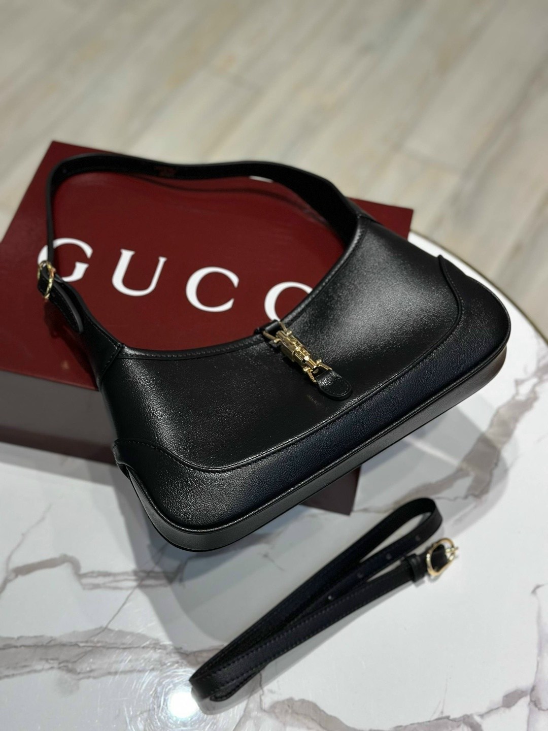 сумка gucci jackie,сумка gucci,женская сумка gucci,сумки гуччи женские,женская сумка