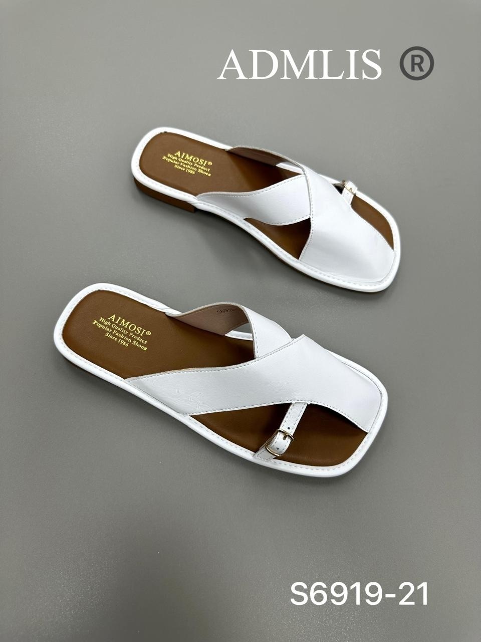 женские шлепанцы,,белые шлепанцы,шлепанцы модные,шлепанцы женские кожаные