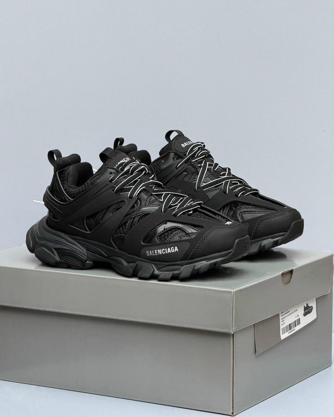 кроссовки balenciaga track sneaker черный,кроссовки balenciaga,кроссовки balenciaga track,кроссовки женские balenciaga,мужские кроссовки balenciaga track черные