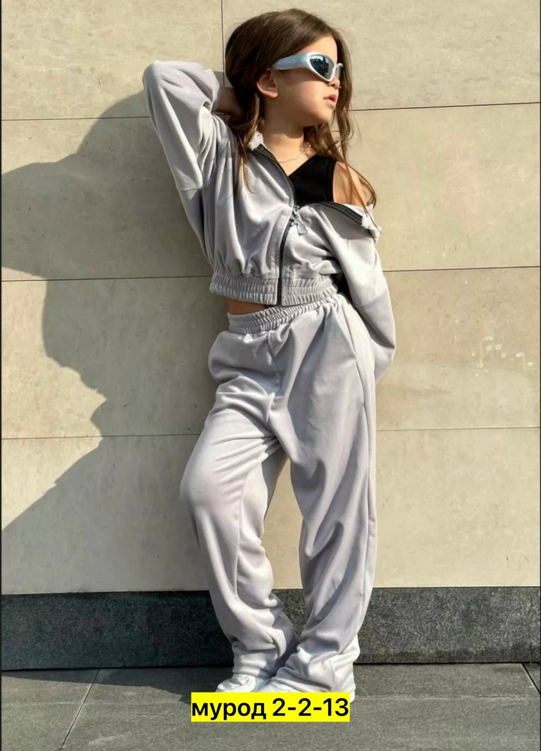 велюровый костюм для девочки спортивный капюшон,спортивные костюмы для девочек,спортивный велюровый костюм,велюровый костюм для девочки,велюровый спортивный костюм для девочки