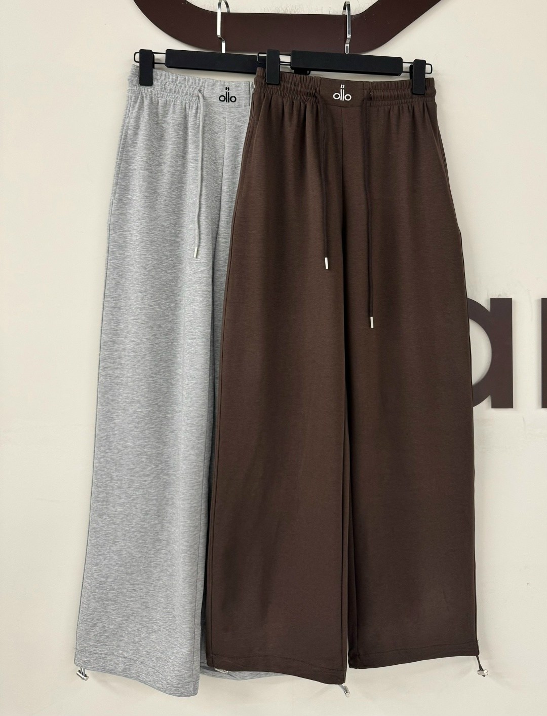 спортивные брюки женские широкие,брюки с широкими штанинами,спортивные брюки повседневные,брюки широкие,широкие брюки женские