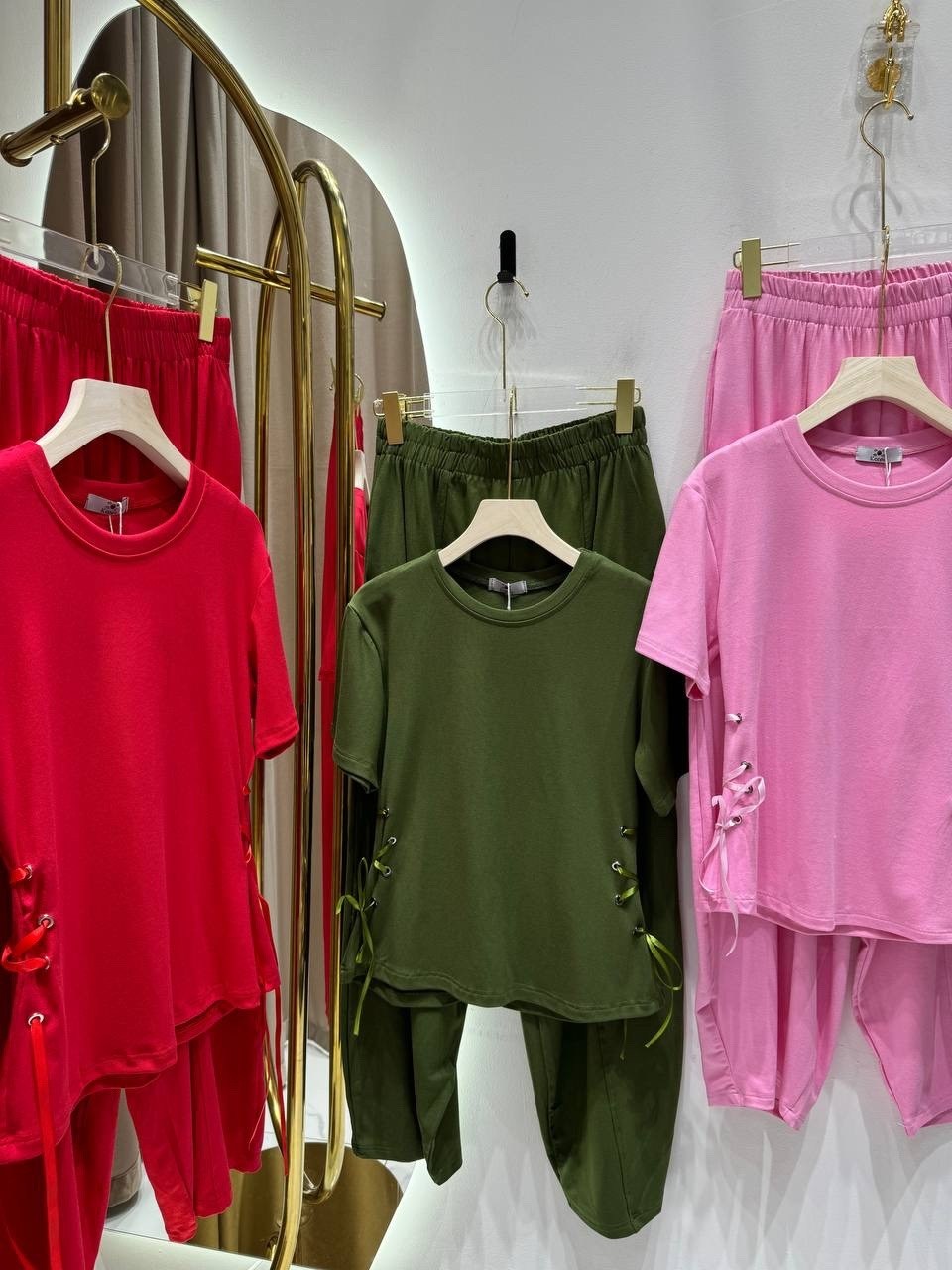 брюки палаццо зеленые,брючный костюм женский,костюм женский,костюм стильный,