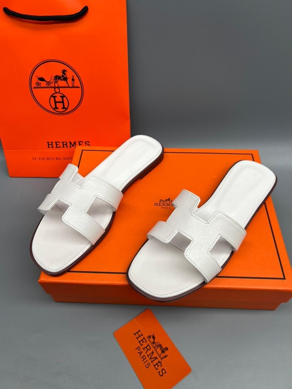 шлепки hermes женские,шлепанцы hermes,шлепки гермес женские 2026,шлепки hermes,шлепки женские из натуральной кожи hermes