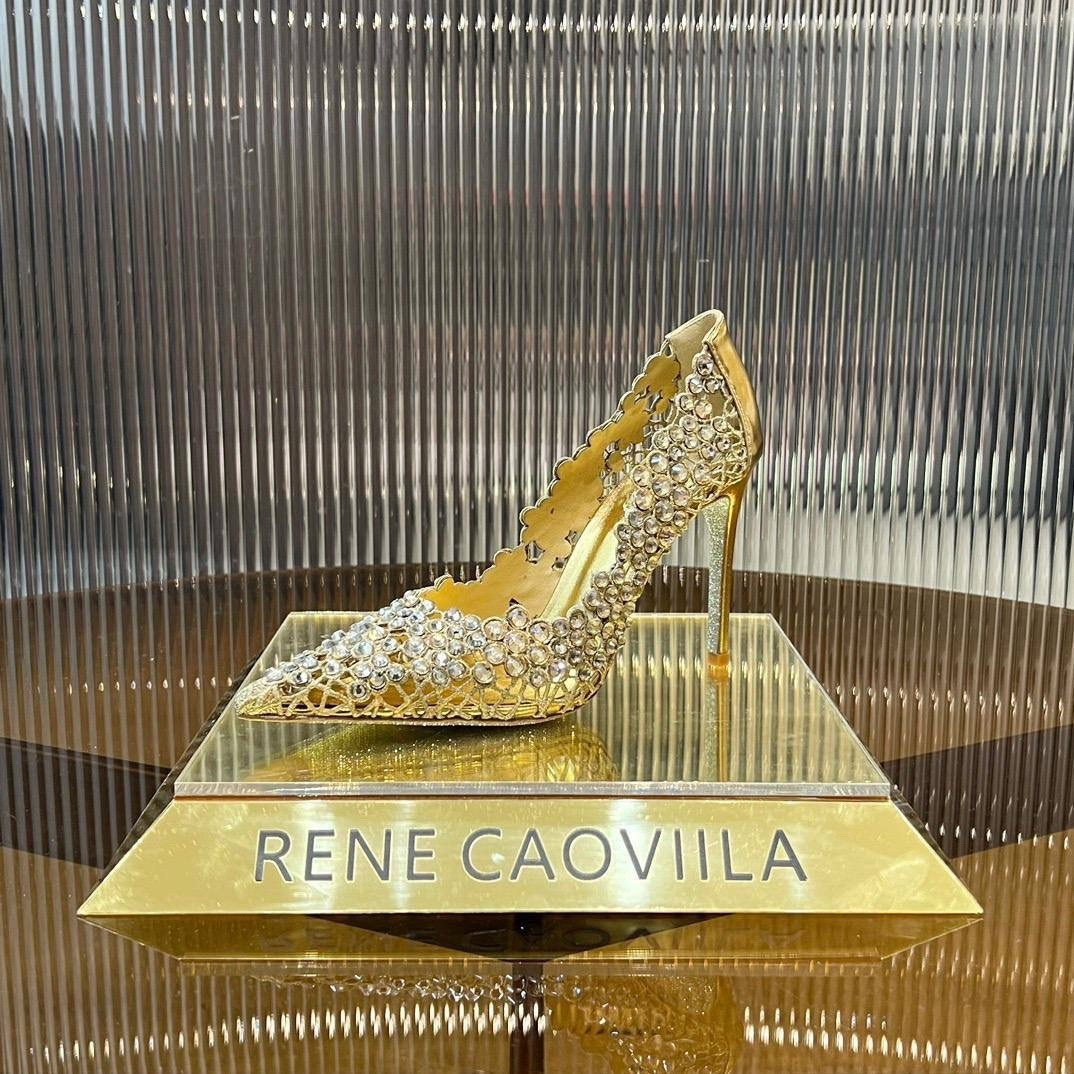 jimmy choo туфли золушки,туфли джимичу цум,туфли золушки джимми чу,jimmy choo хрустальные туфли,золушка 2026 хрустальная туфелька