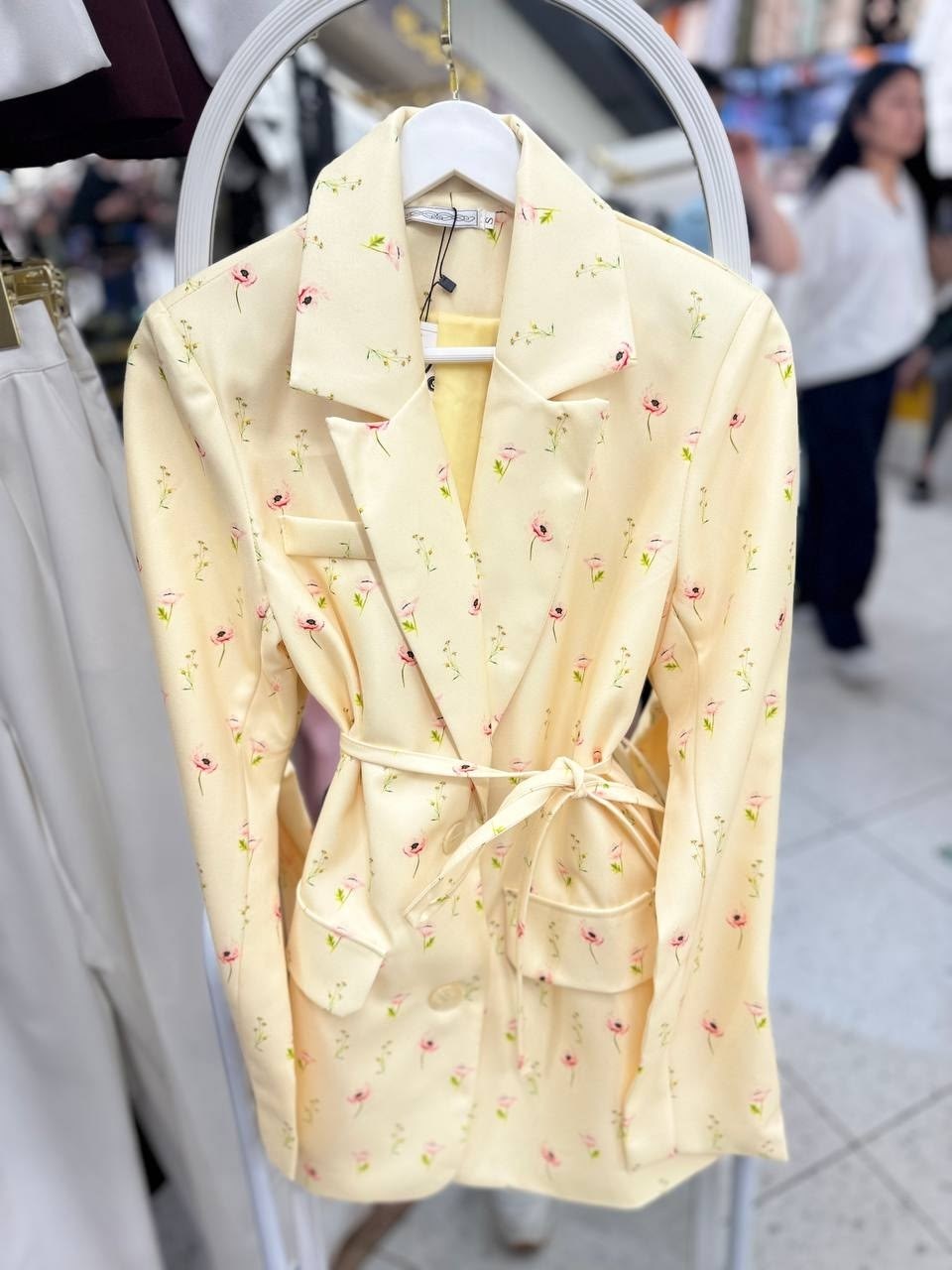 пиджак с цветочным принтом,пиджак женский,пиджак,пиджак с принтом,пиджак ткань