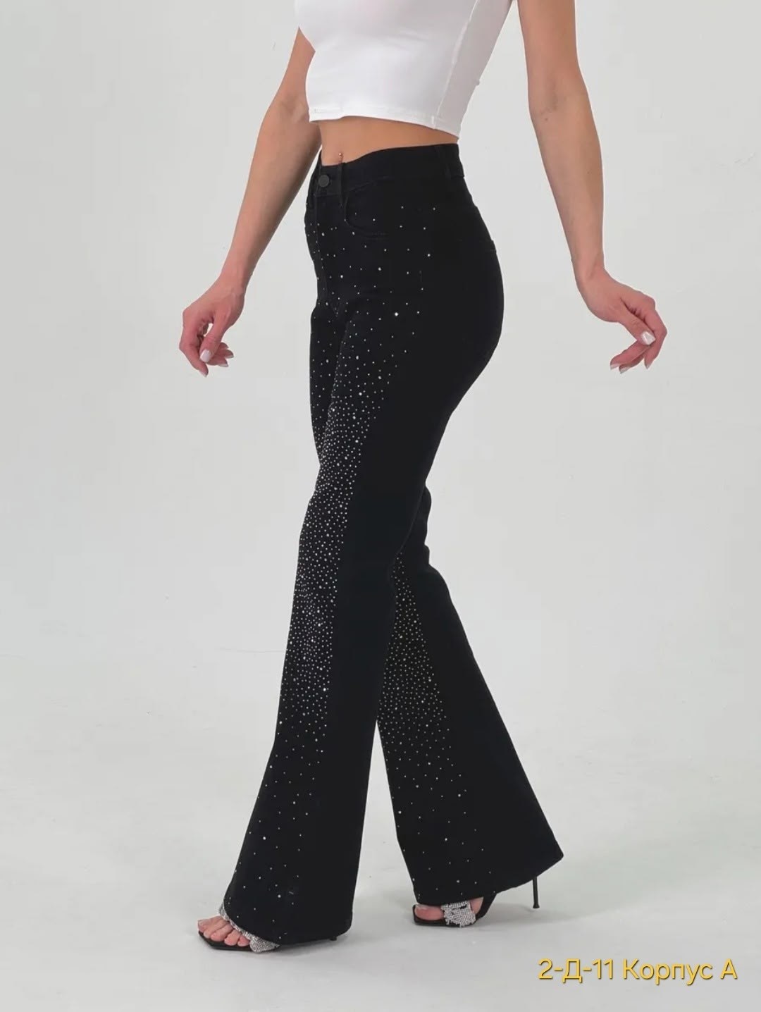 джинсы прямые со стразами черные le o 222675248,джинсы со стразами,джинсы со стразами широкие палаццо стрейч fashion vogue,джинсы клеш со стразами h&a collection,женские джинсы со стразами