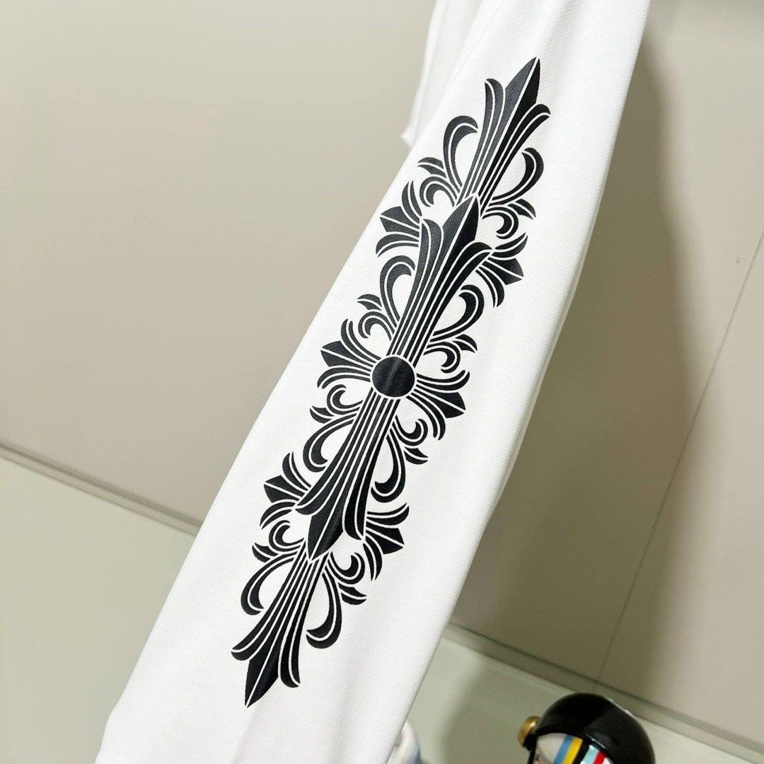 стильные наряды,брендовые кофты,модные стили,женский свитшот