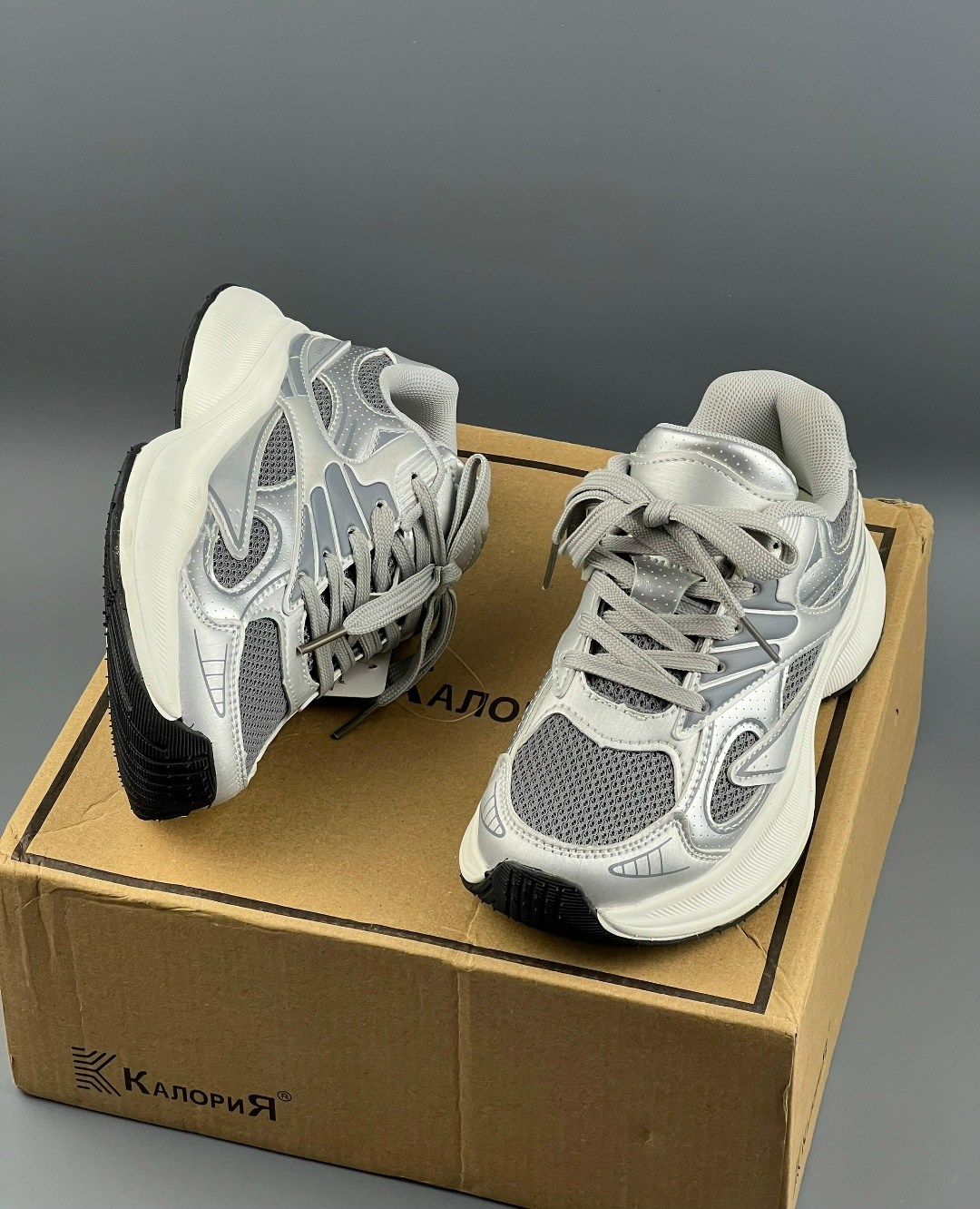 кроссовки повседневные,кроссовки,кроссовки женские,кроссовки xtep lifestyle shoes men low-top silver/smoke grey,серебряные кроссовки