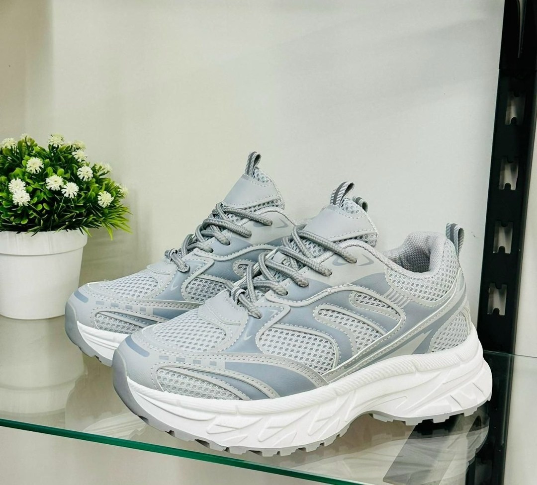 кроссовки,кроссовки женскиe,кроссовки повседневные,массивные кроссовки,кроссовки модные