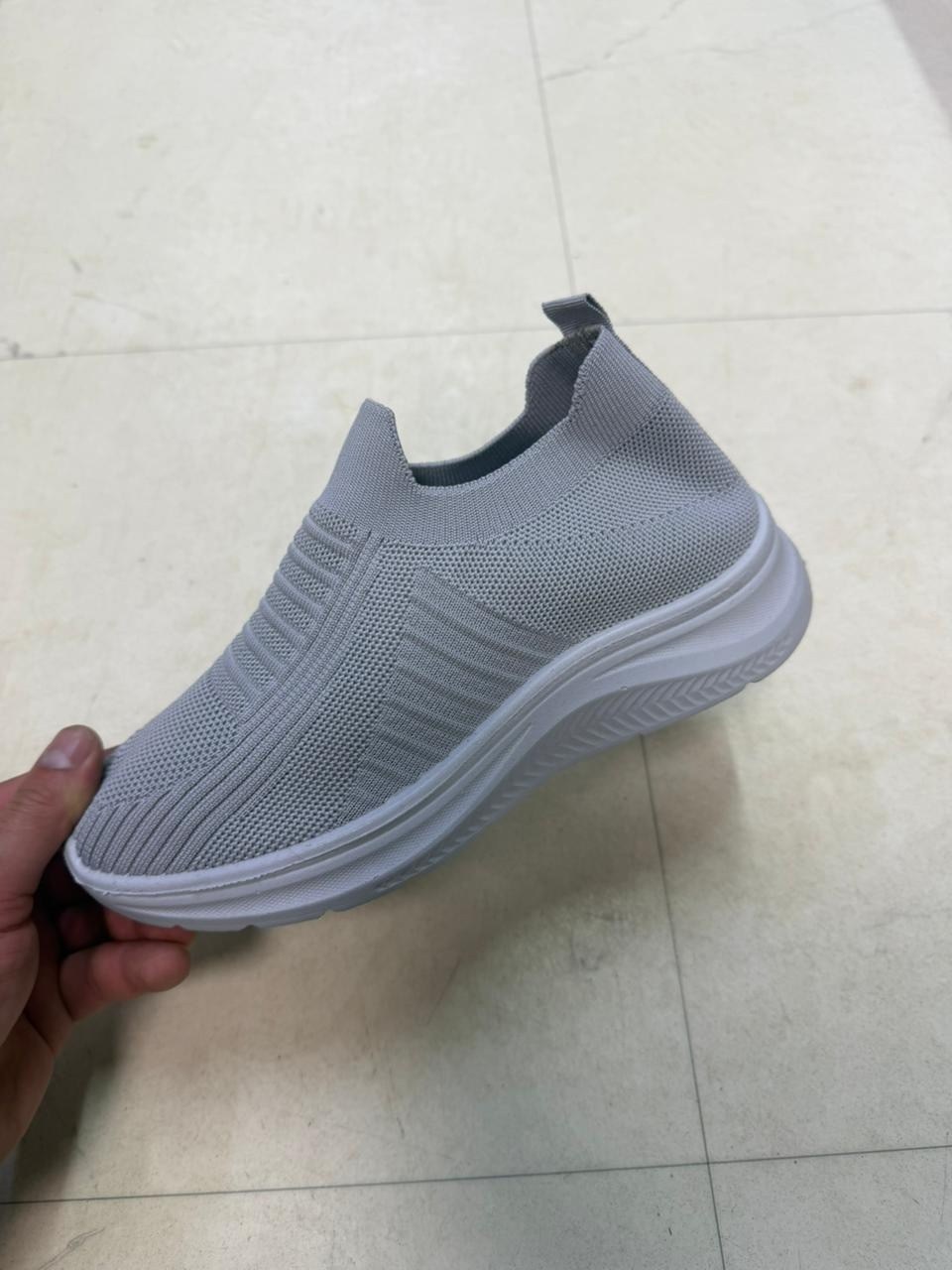 ,кроссовки женскиe,кроссовки удобные,слипоны кроссовки,кроссовки повседневные