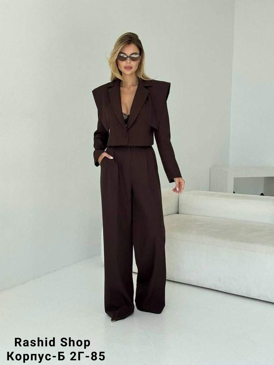 костюм брючный палаццо,брючный костюм женский,женский брючный костюм с укороченным пиджаком и брюками палаццо,костюм с брюками палаццо,женский костюм с укороченным пиджаком и брюками палаццо
