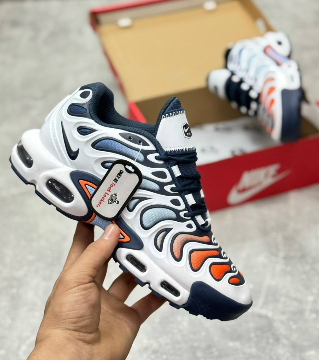 кроссовки nike air max plus,кроссовки nike air max plus tn,кроссовки nike air max plus tn nike,nike air max plus tn,кроссовки