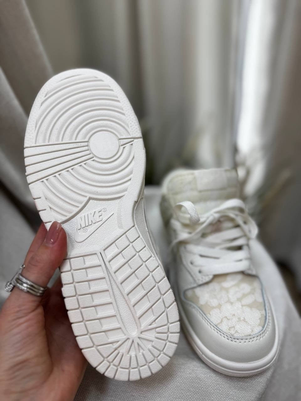 женские кроссовки,кроссовки,идеи для кроссовки,оригинальные кроссовки,спортивная