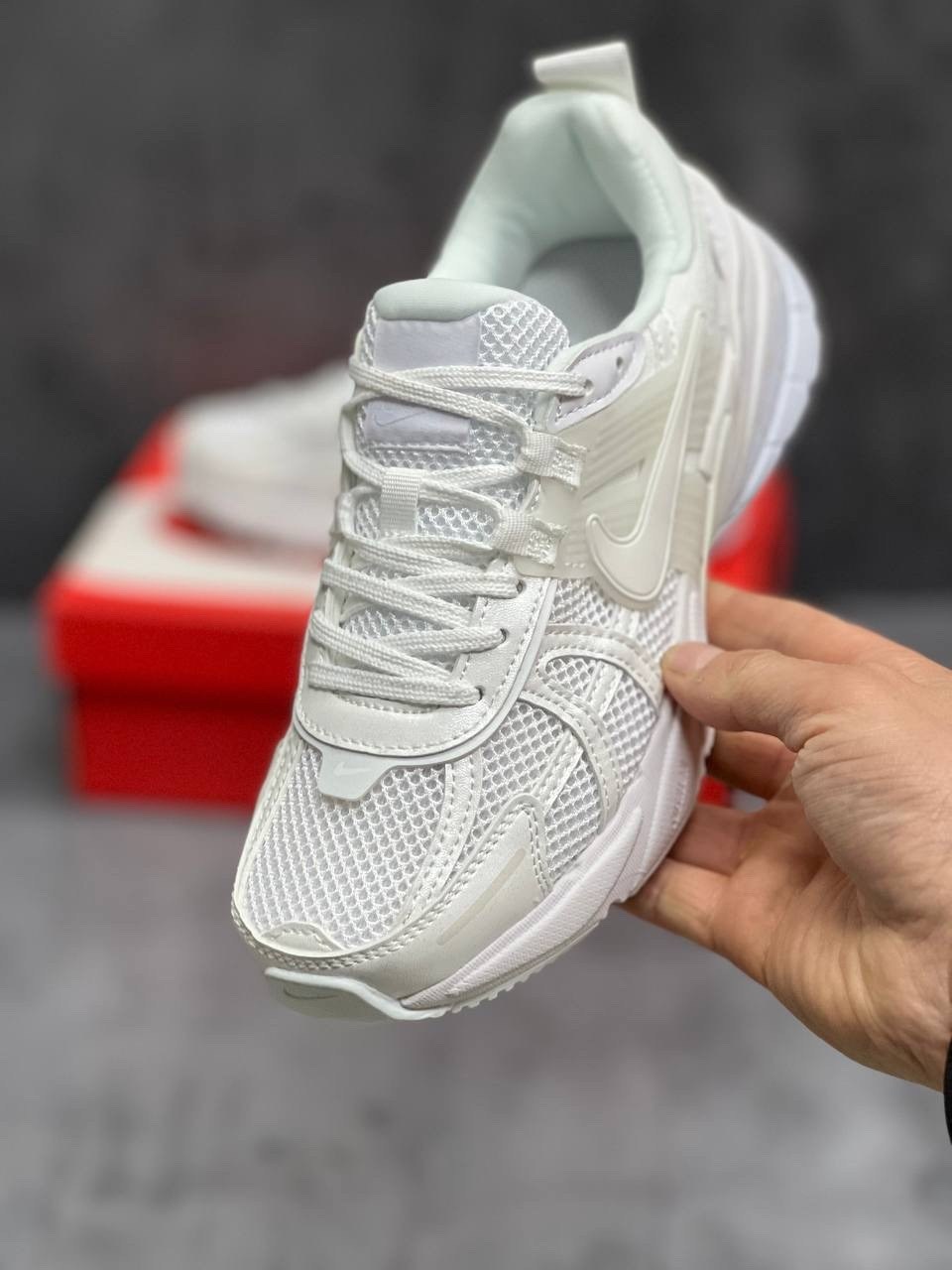 кроссовки nike,женские кроссовки nike,кроссовки,кроссовки nike v 2 k run,nike v2k run кроссовки серебристый белый