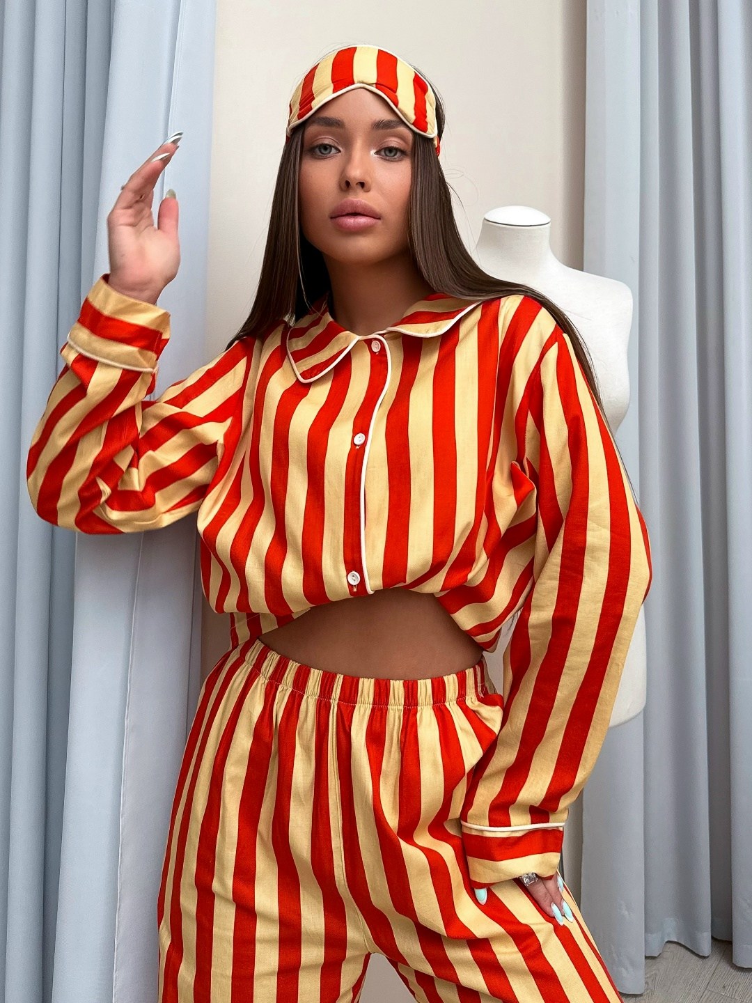 модные наряды,женские комбинезоны,пижамные костюмы,костюм в полоску